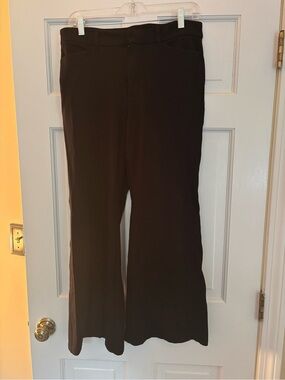 Old Navy Stevie Flare Pants in Black